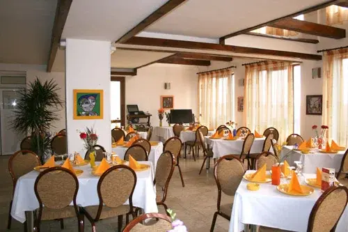 Restaurant nuntă Neamț – Motel Balcost